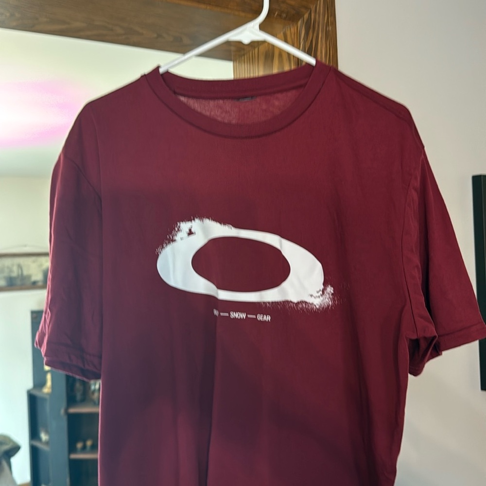 Men’s Oakley Tee